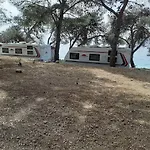 Camp Adriatic Pitches -primosten Кемпинг Примоштен
