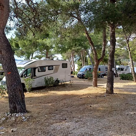 Kemping Camp Adriatic Pitches -primosten *