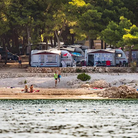 Camp Adriatic Pitches -primosten *