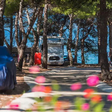 Parque de Campismo Camp Adriatic Pitches -primosten Primošten