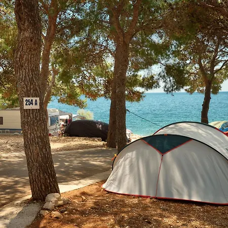 Camp Adriatic Pitches -primosten *