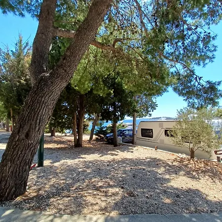 Camping Camp Adriatic Pitches -primosten *