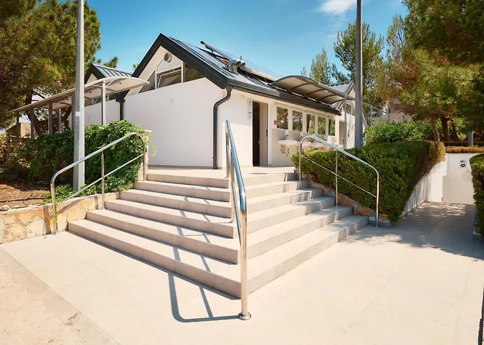 Camp Adriatic Pitches -primosten * Primošten